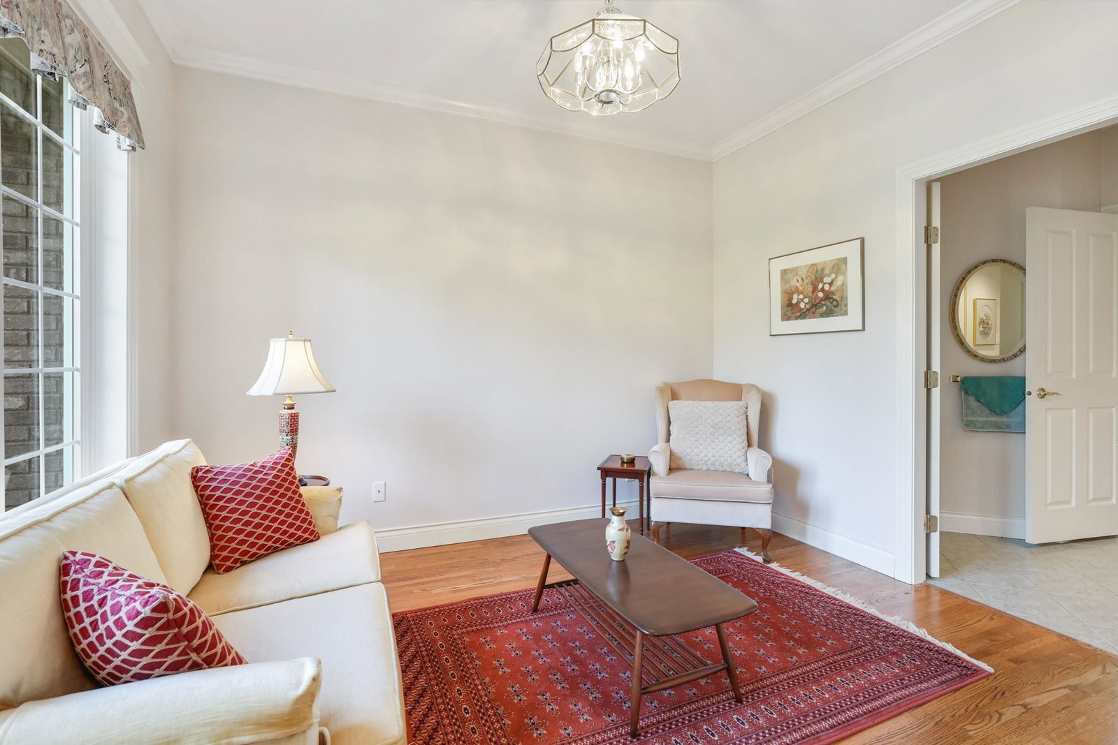 Listing Image 10