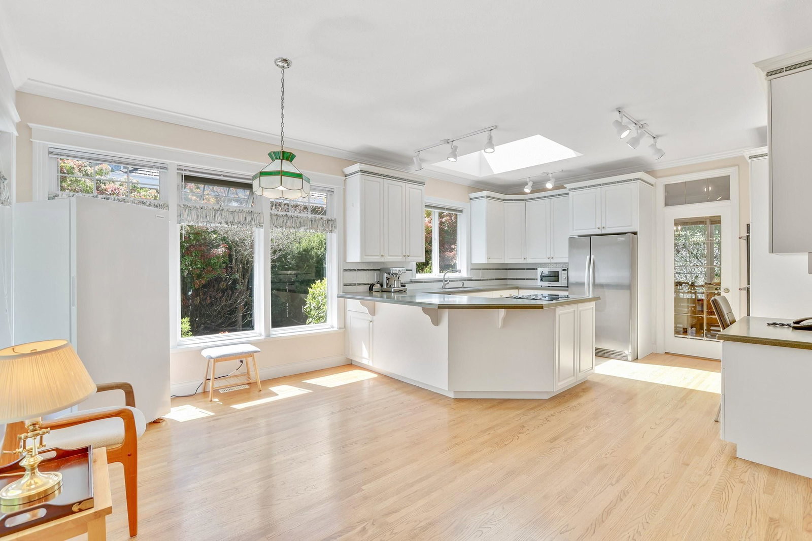 Listing Image 15