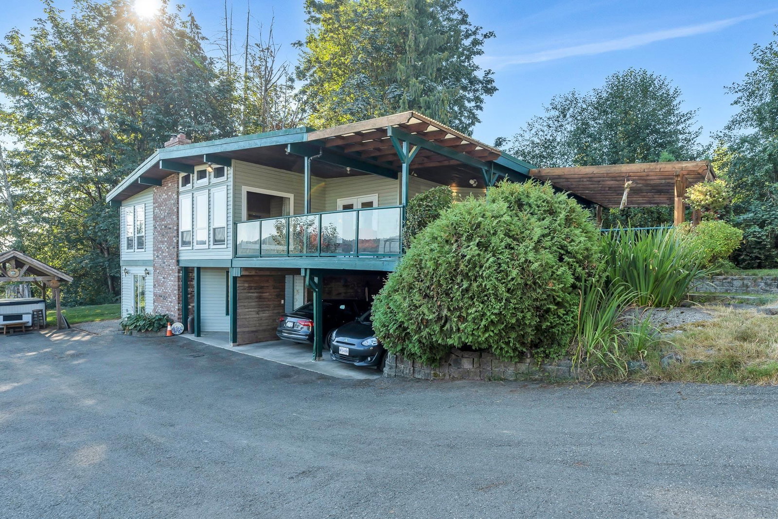 Listing Image 4