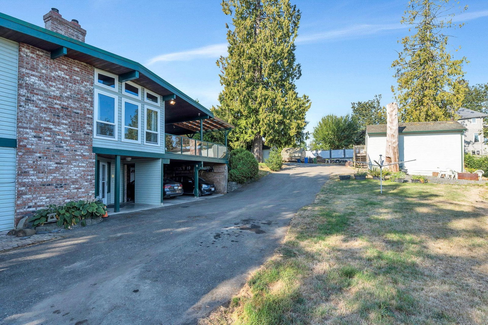Listing Image 6