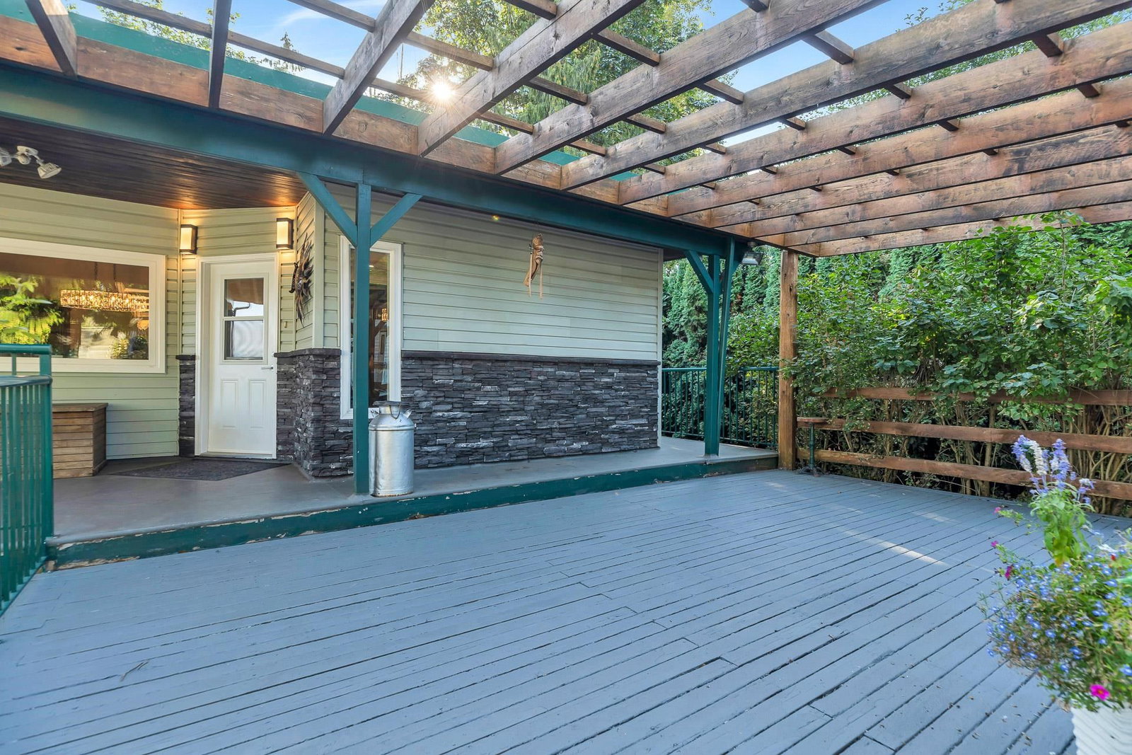 Listing Image 9