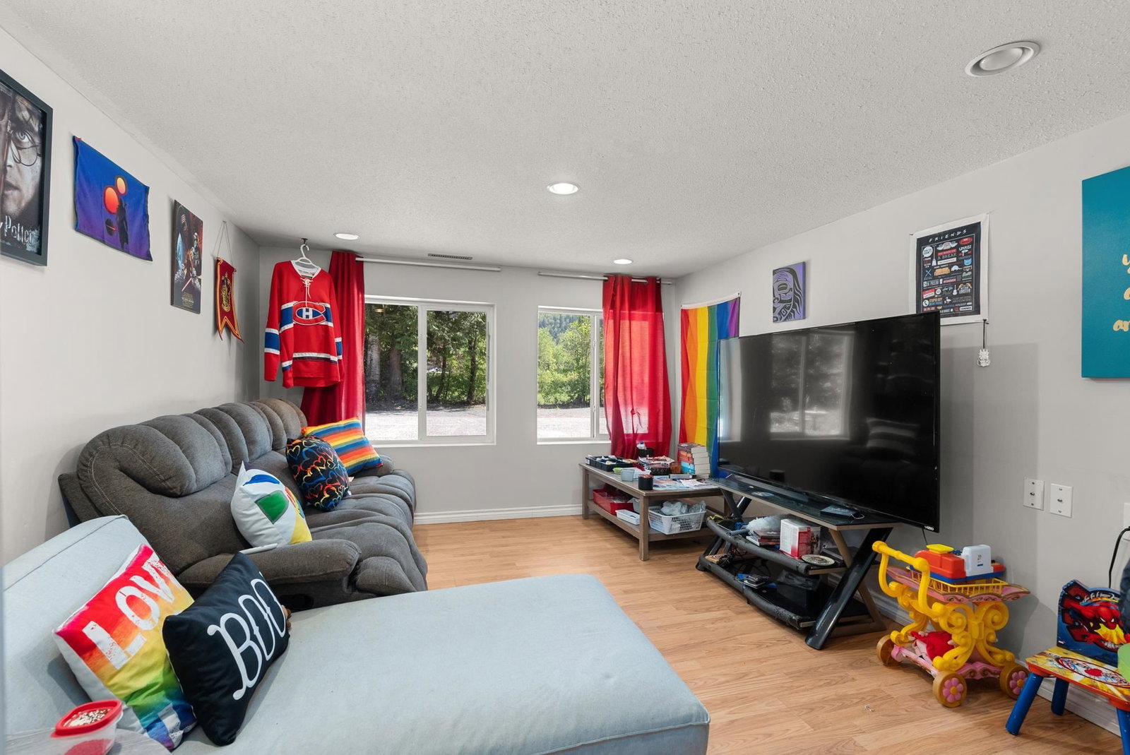 Listing Image 22