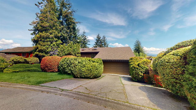 737 Carleton Drive