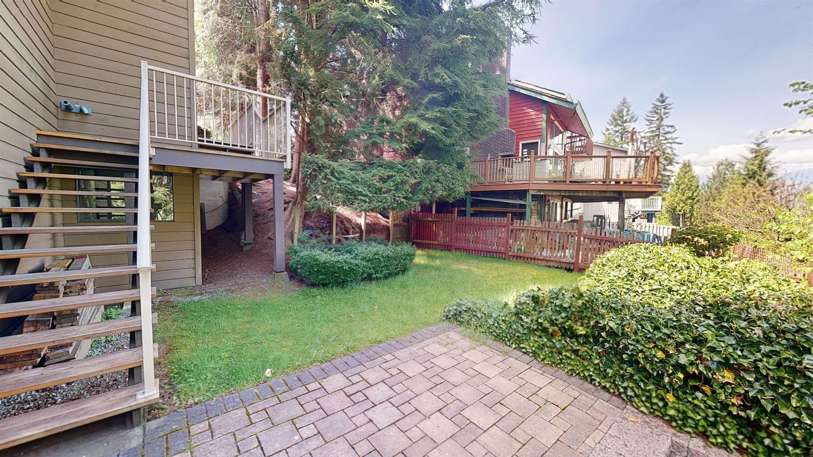 Listing Image 6