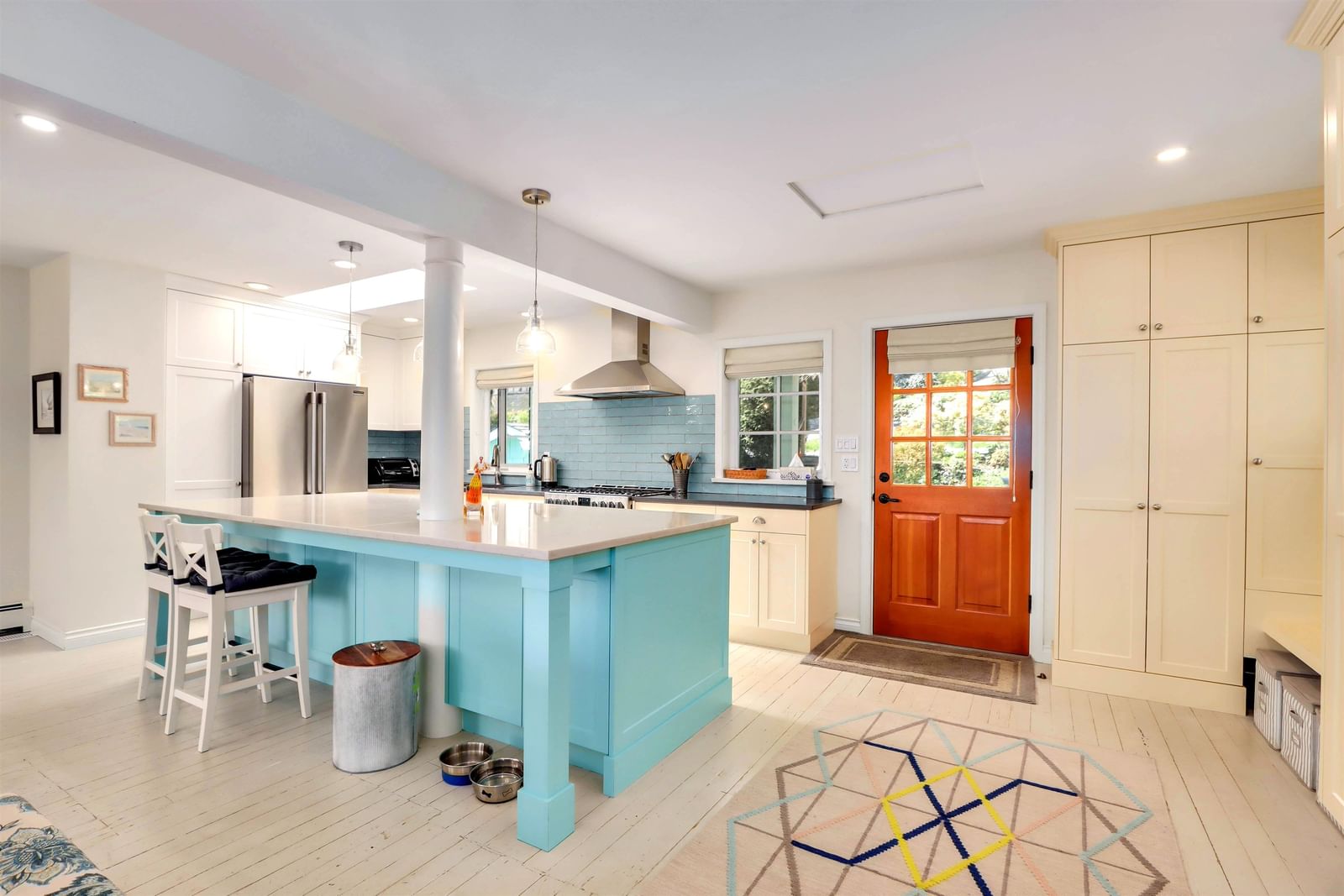 Listing Image 10
