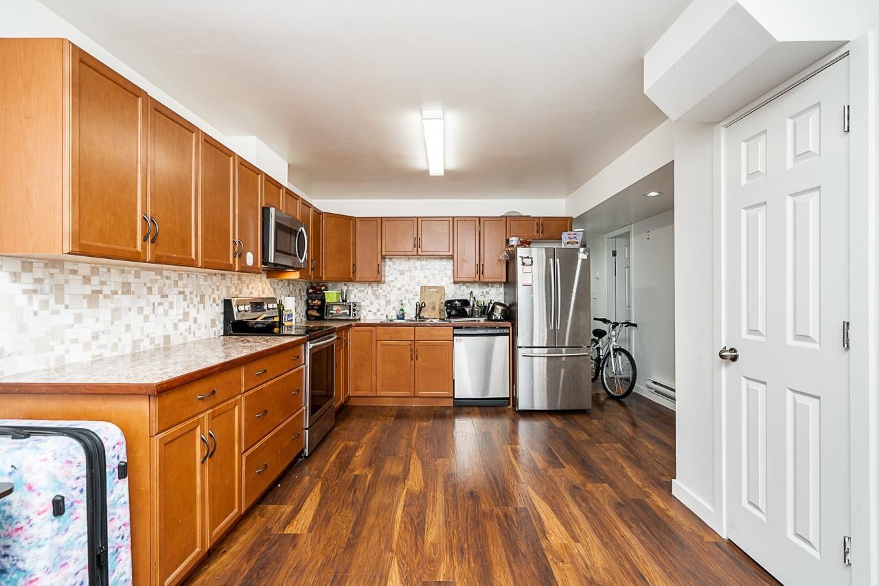 Listing Image 20