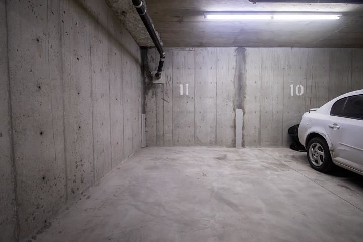 Listing Image 36