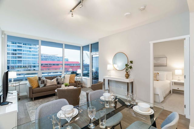 310 - 118 Carrie Cates Court