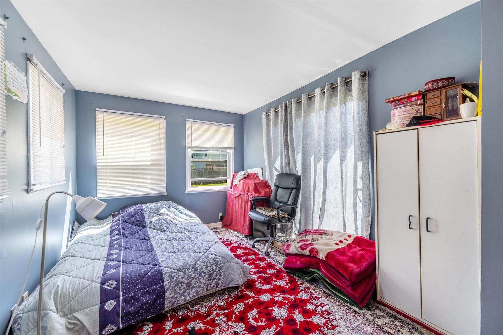 Listing Image 11