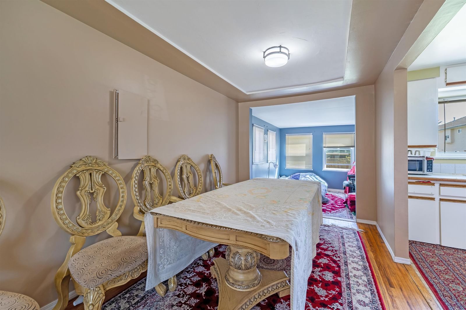 Listing Image 9
