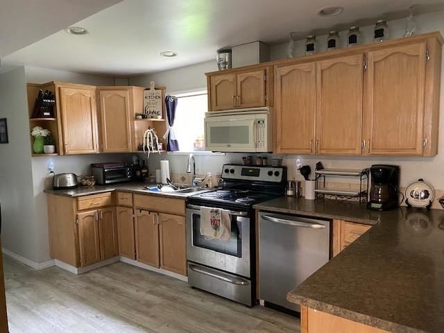 Listing Image 18