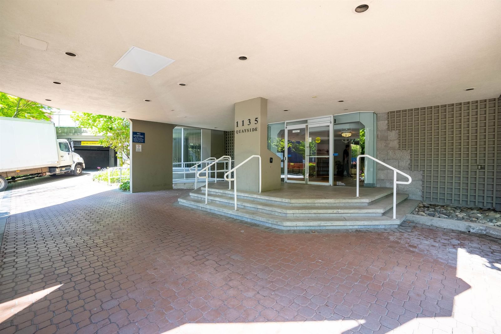 Listing Image 25