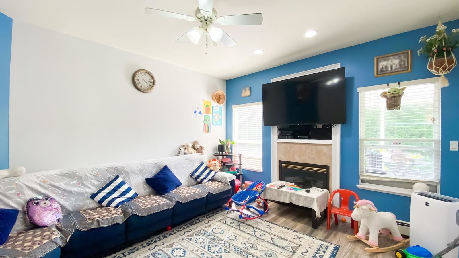 Listing Image 10