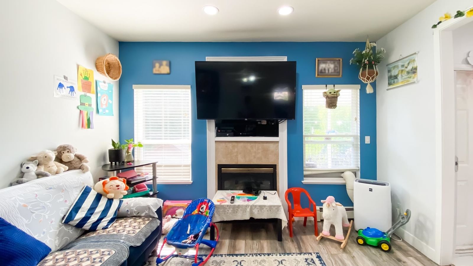 Listing Image 9