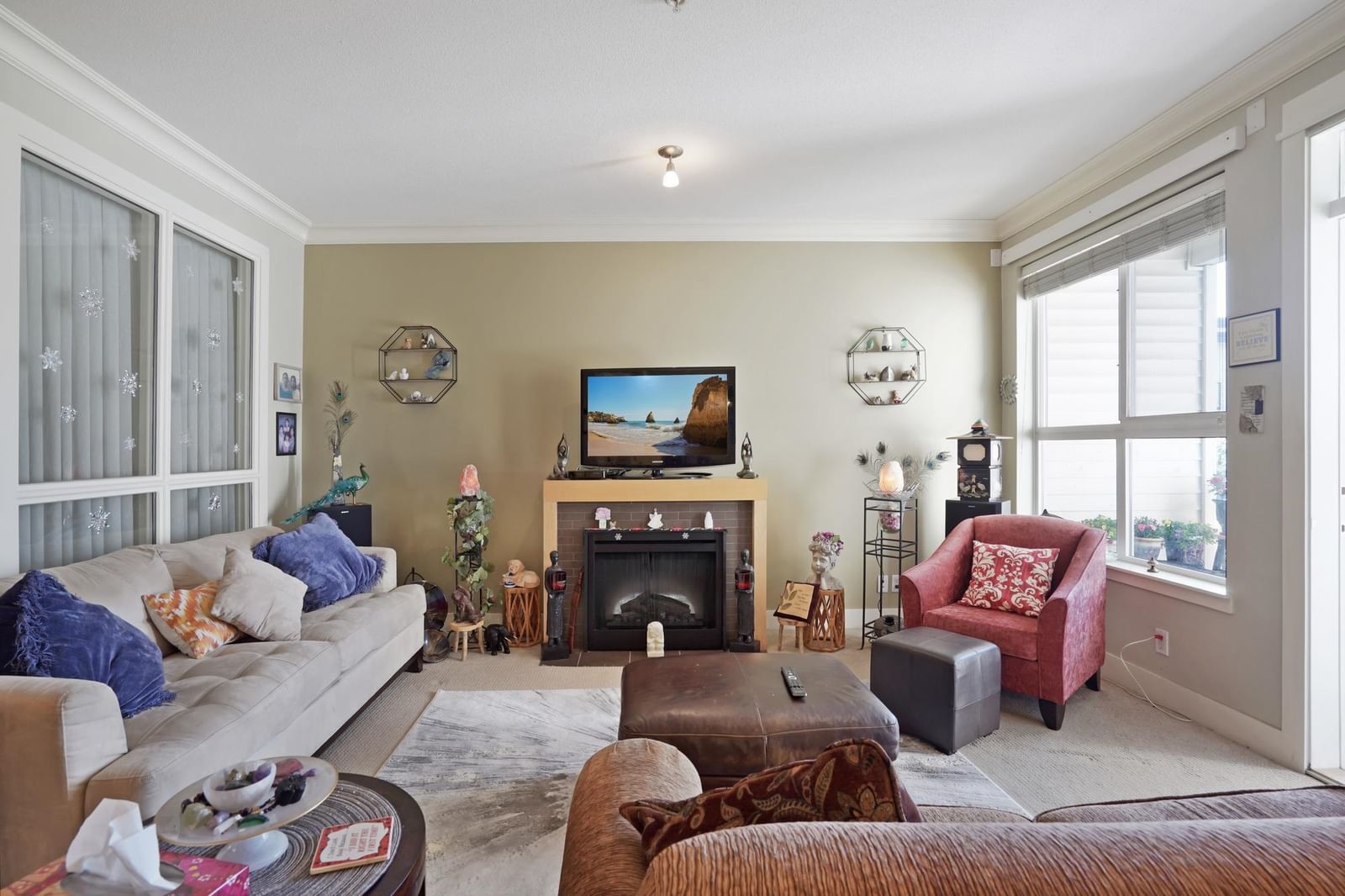 Listing Image 8