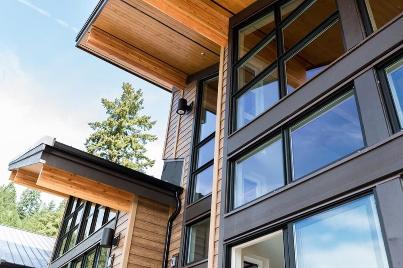 102 - 3175 Columbia Valley Road, Cultus Lake, V2R 6C2 | Image 2