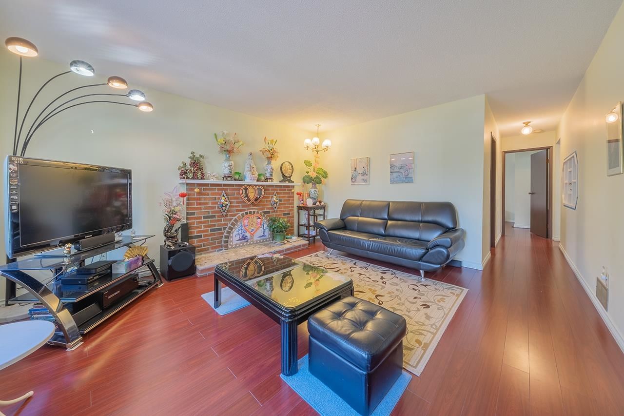 Listing Image 23