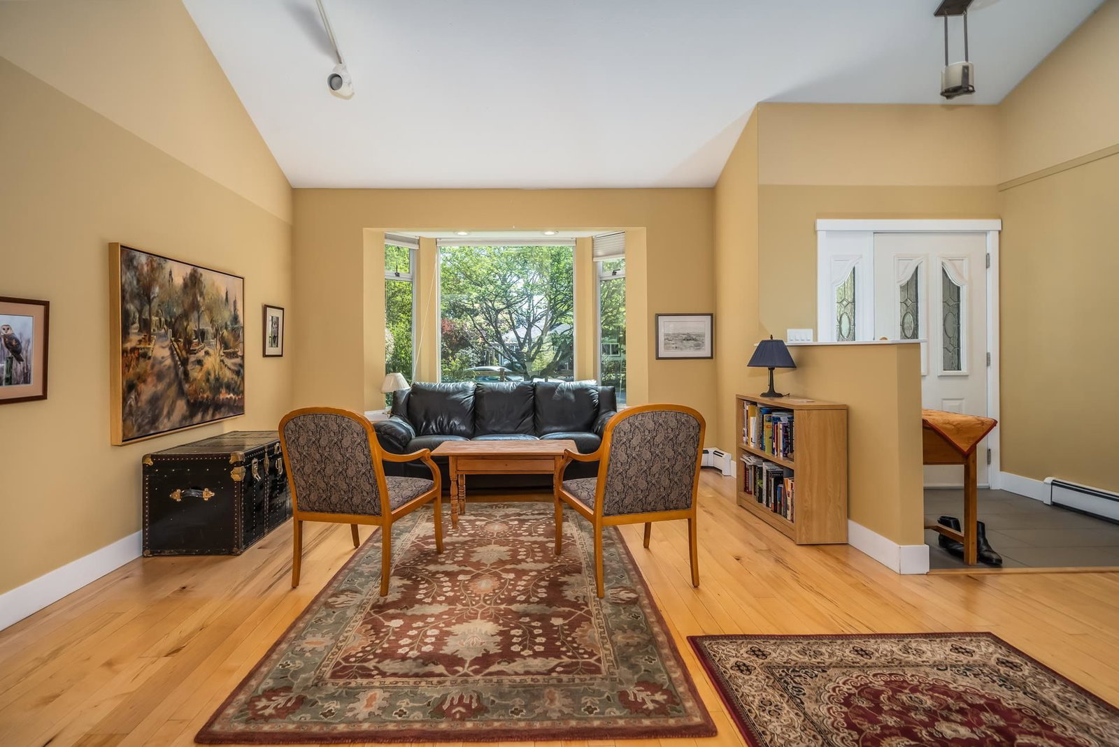 Listing Image 6