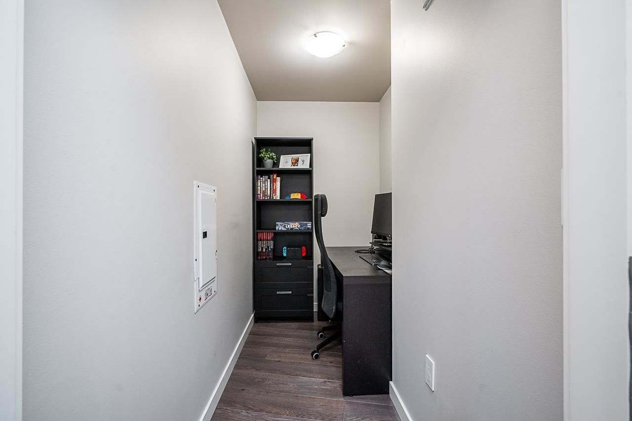 Listing Image 22