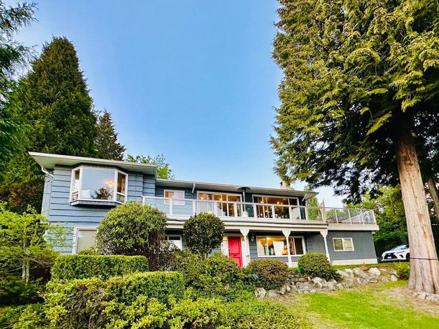 1215 Nepal Crescent