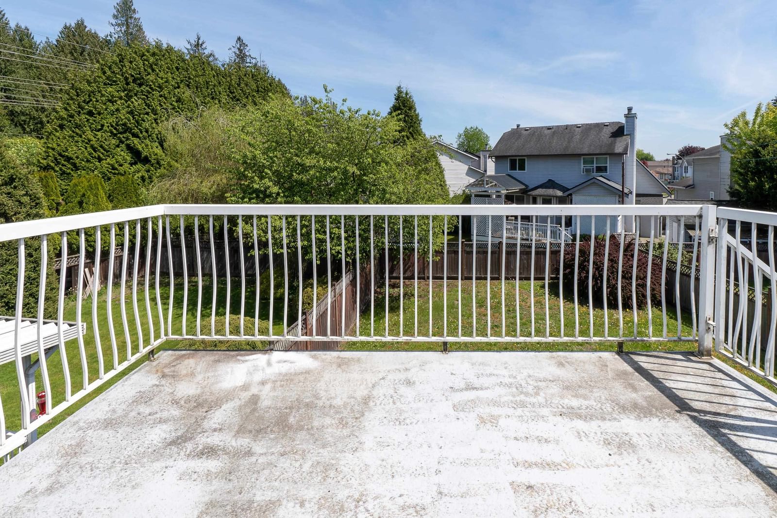 Listing Image 8