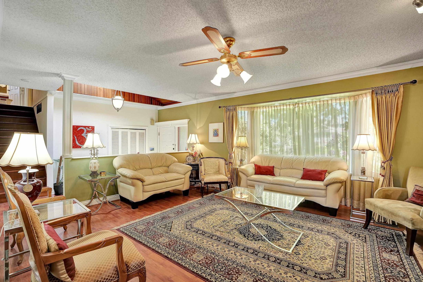 Listing Image 5