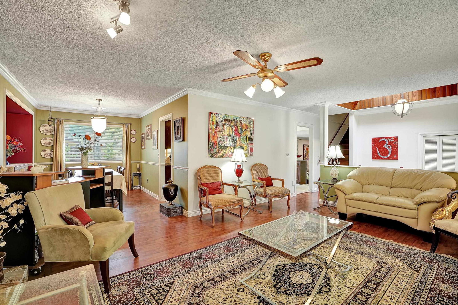 Listing Image 6