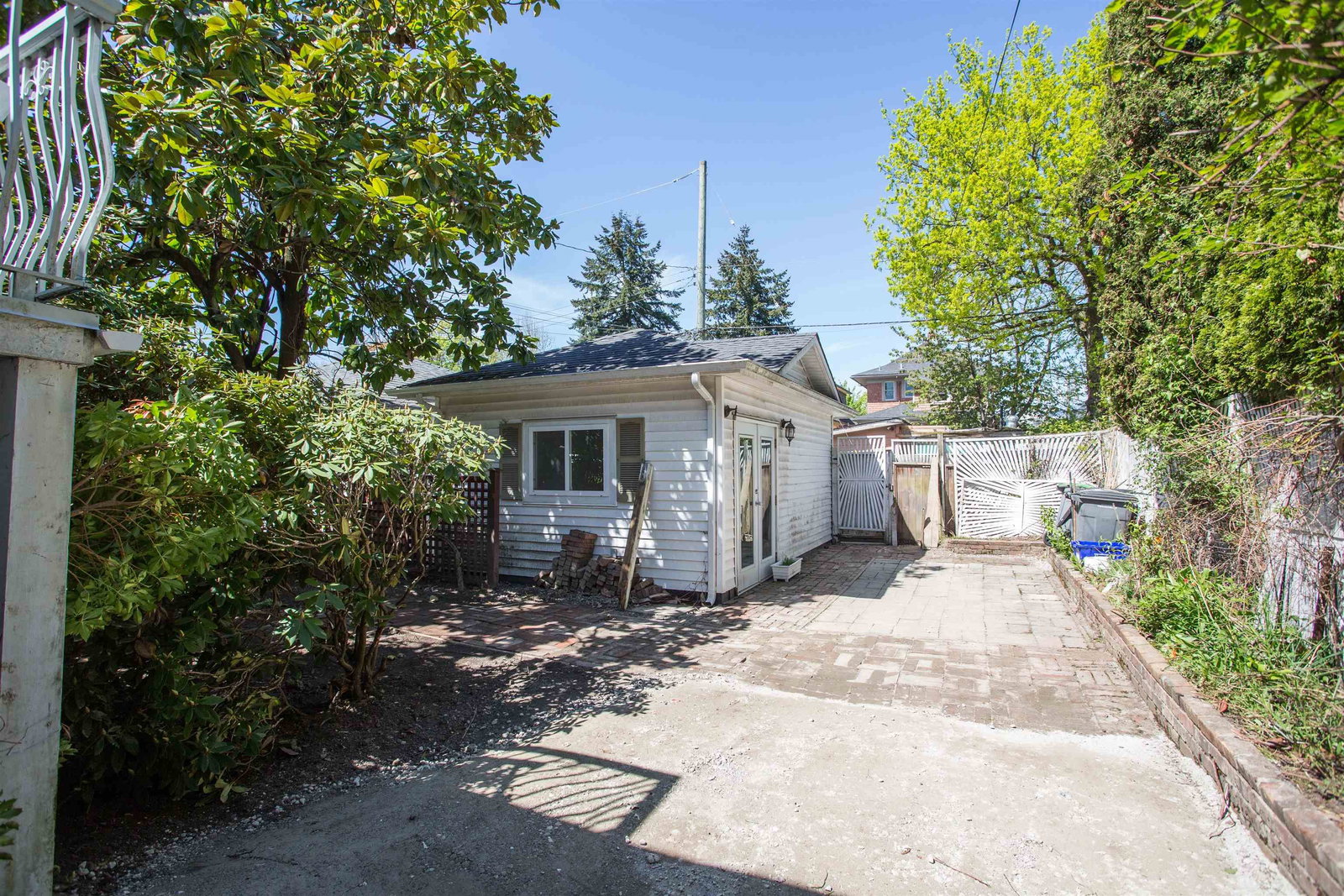 Listing Image 8