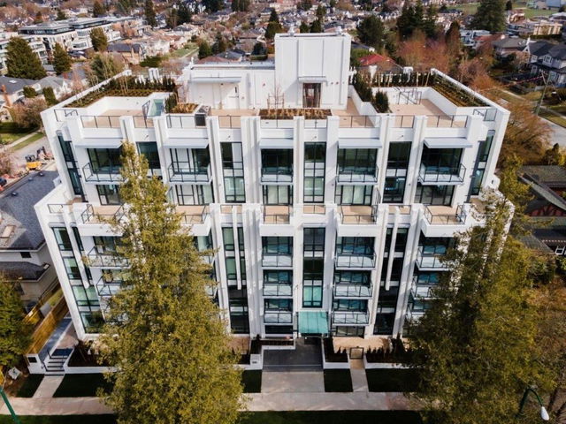 201 - 4240 Cambie Street