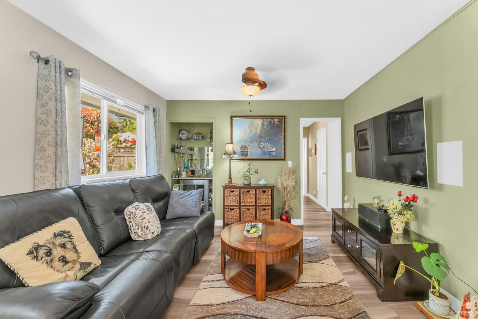 Listing Image 15
