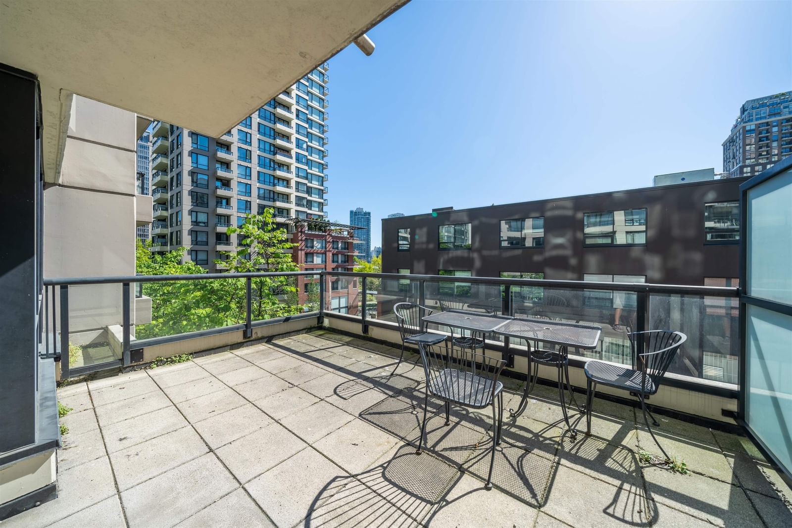Listing Image 21