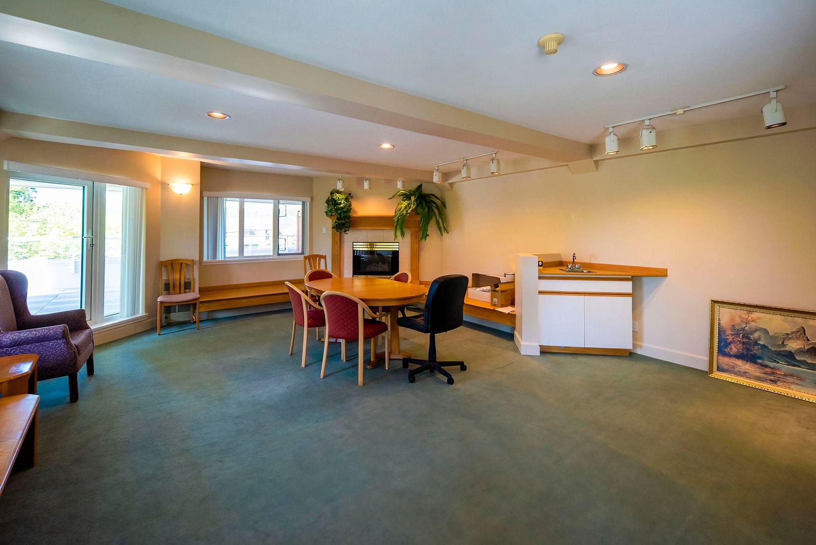 Listing Image 22