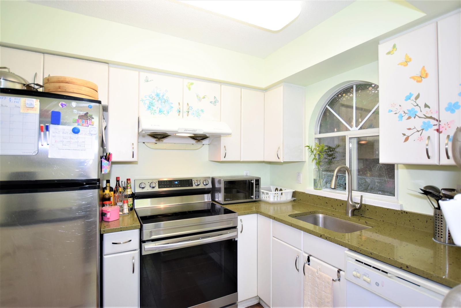 Listing Image 15