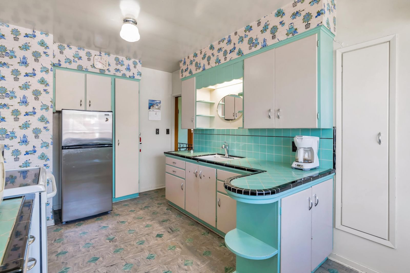 Listing Image 13