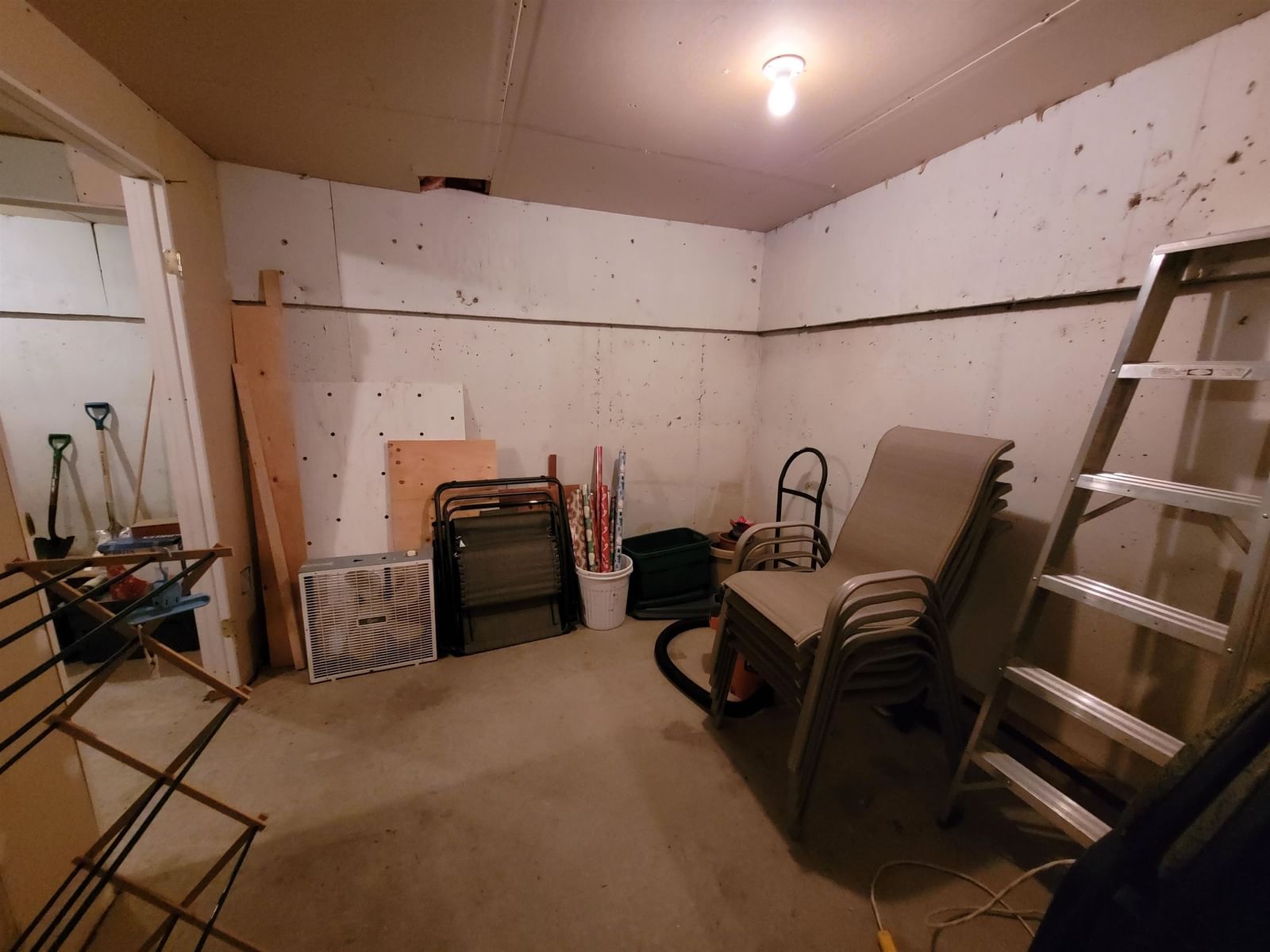 Listing Image 27
