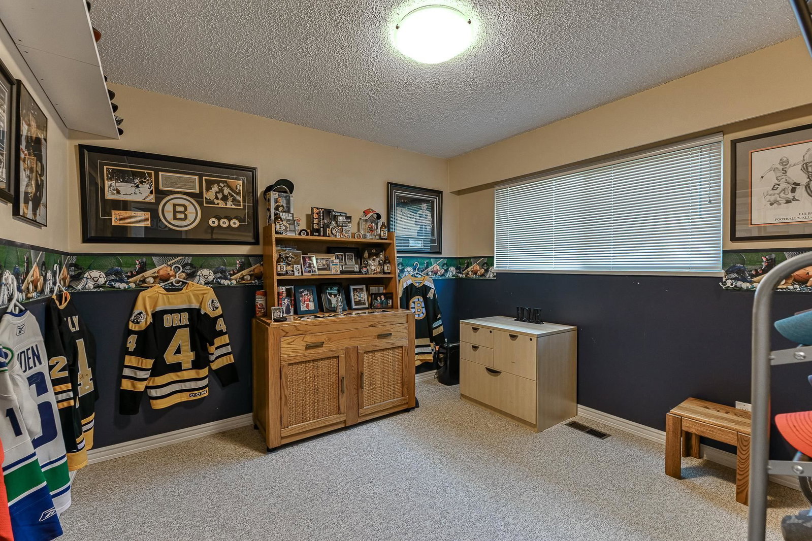 Listing Image 17