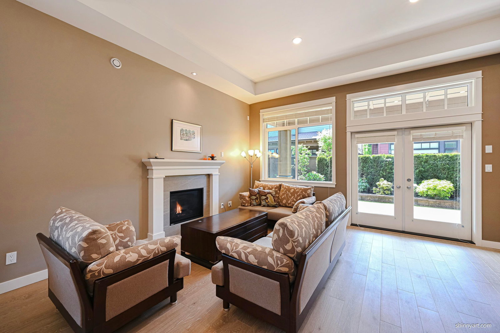 Listing Image 10