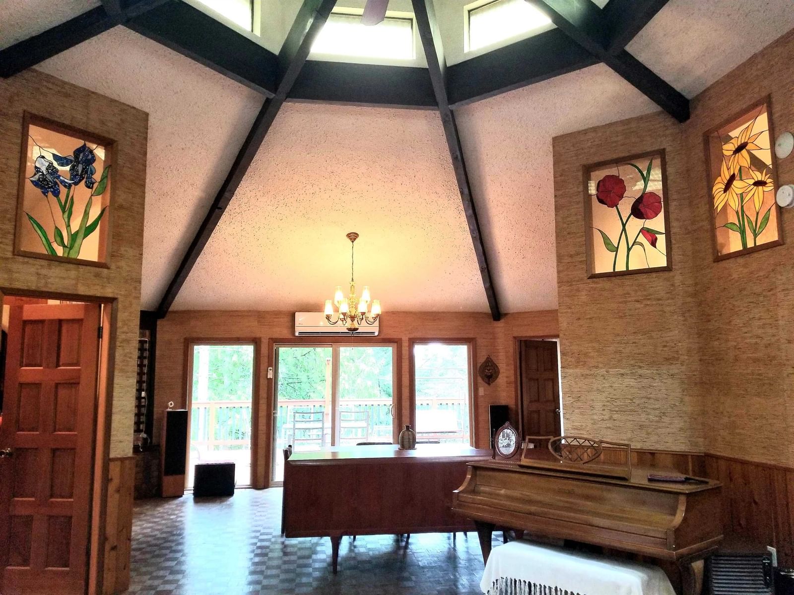 Listing Image 11