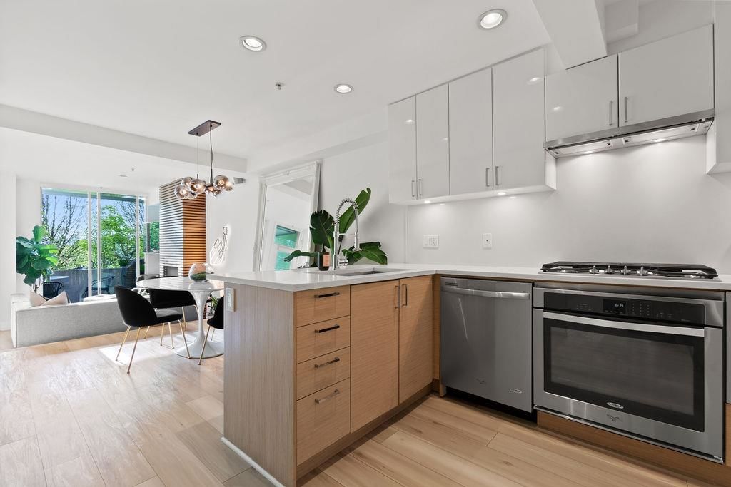 Listing Image 19