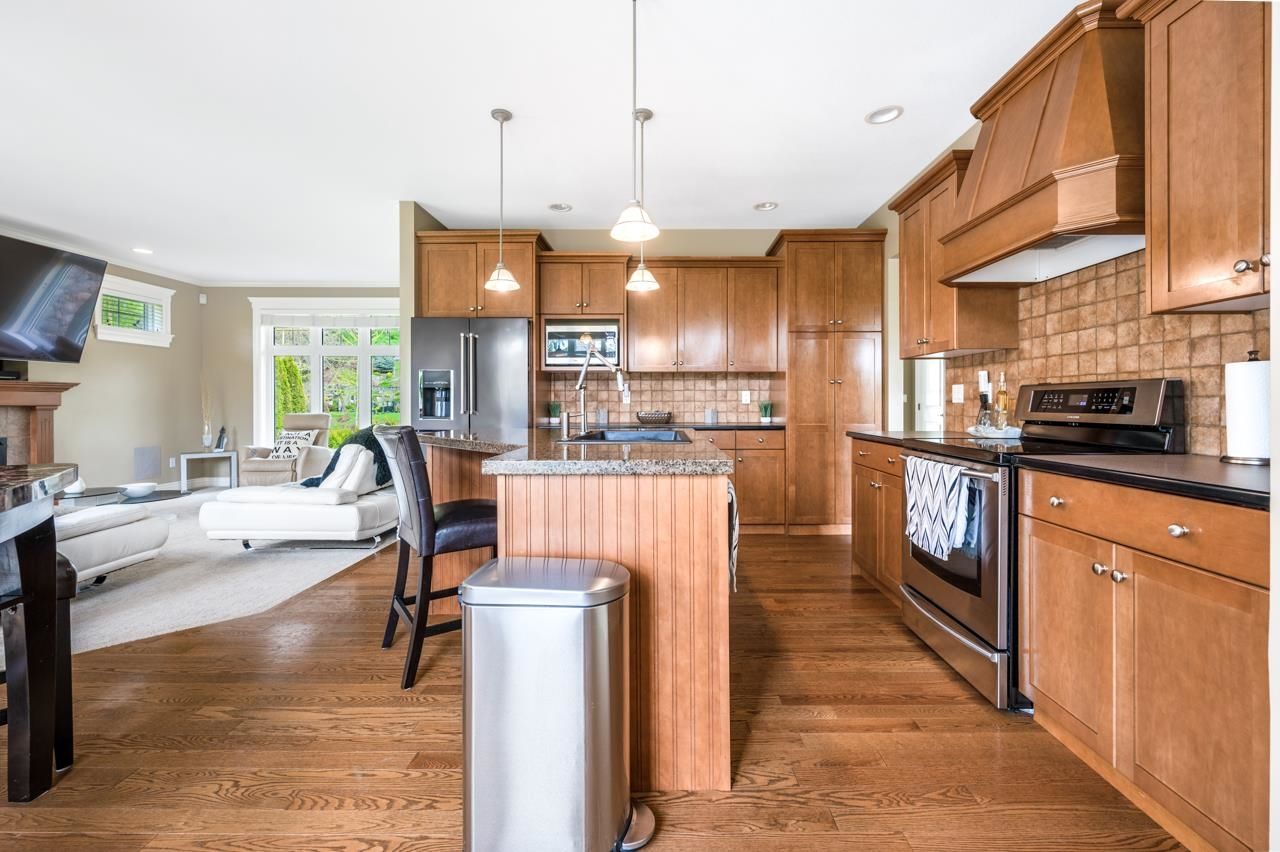 Listing Image 10