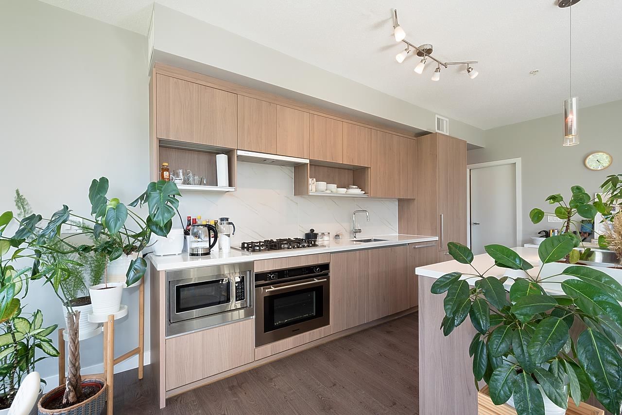 Listing Image 9