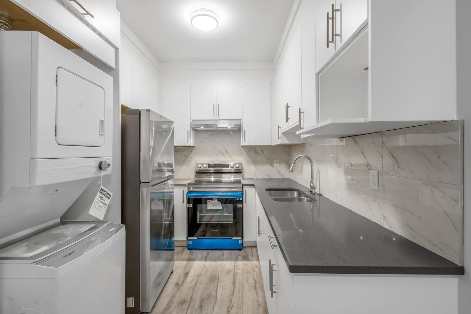 Listing Image 18