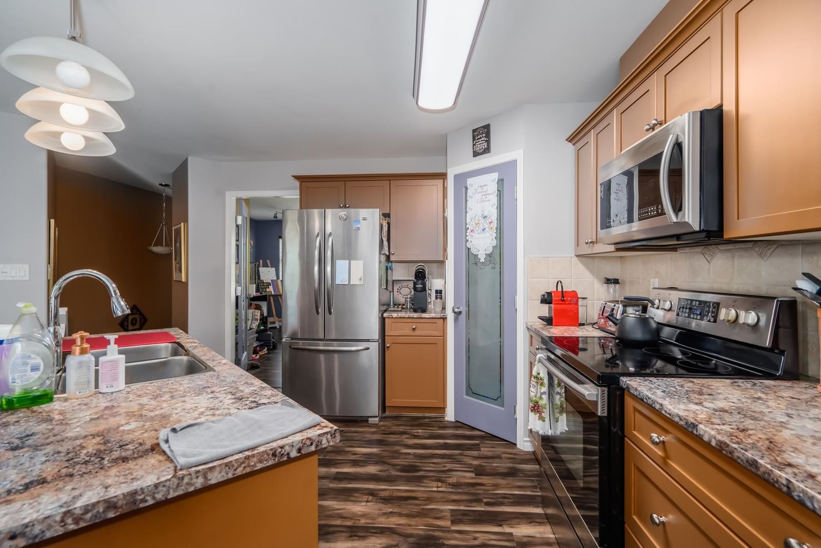 Listing Image 12
