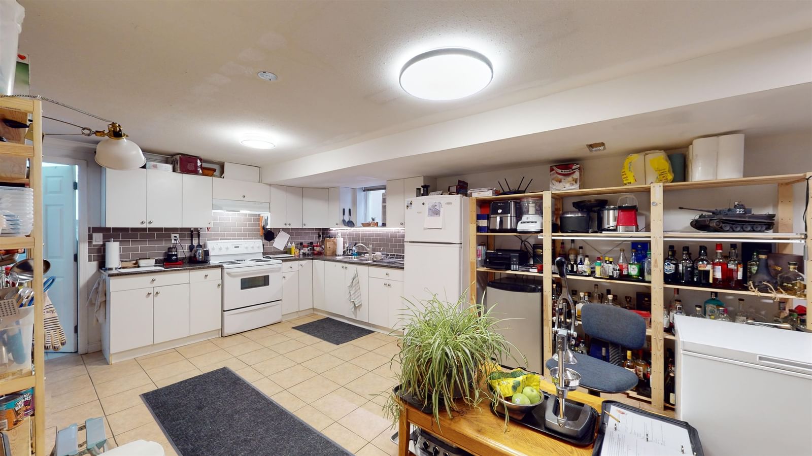 Listing Image 14