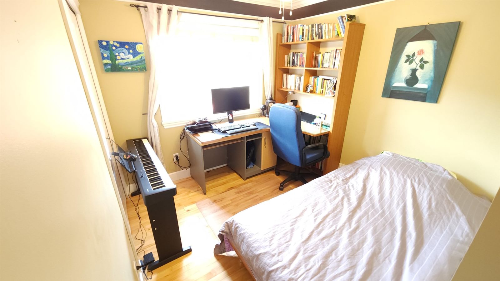 Listing Image 8