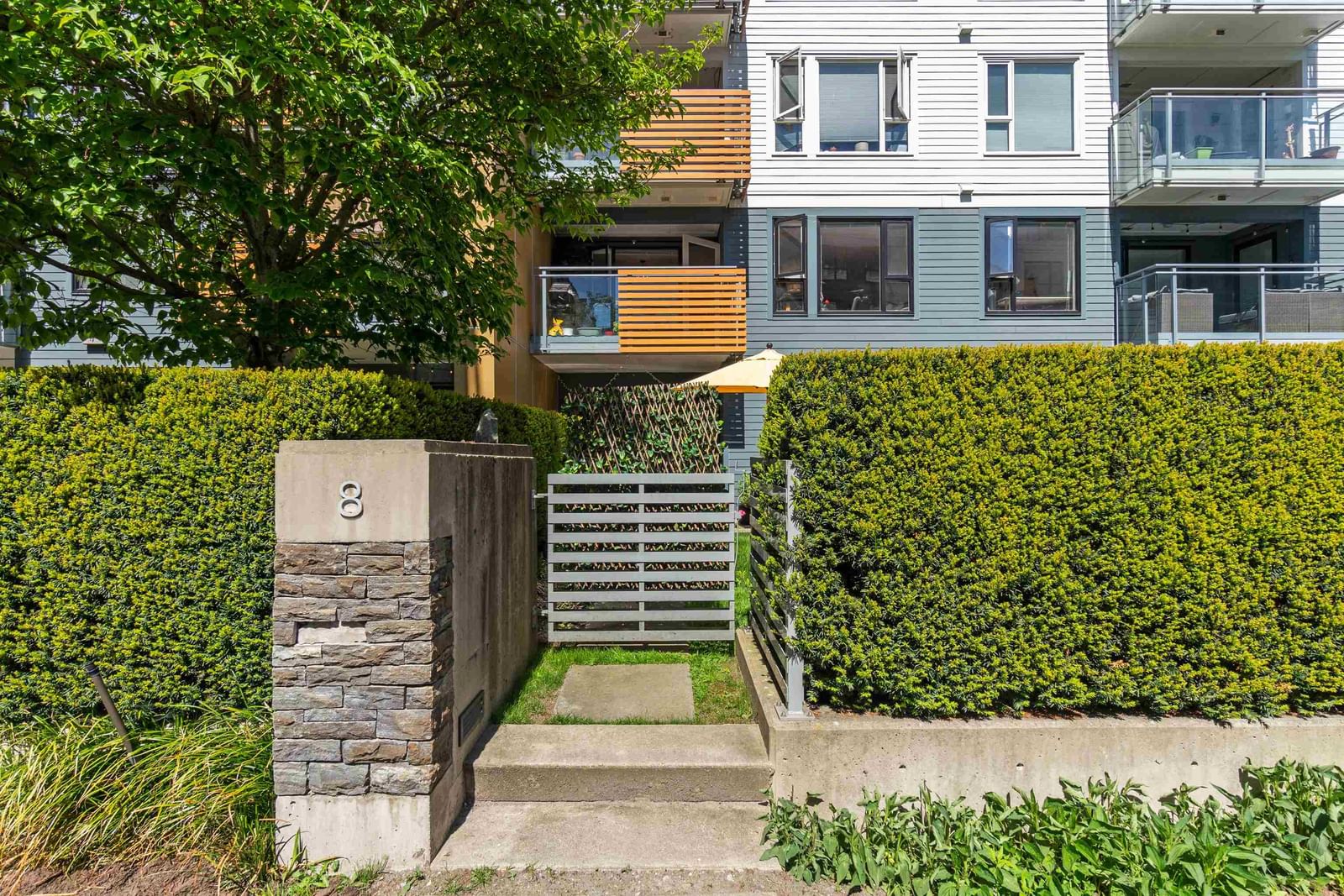 Listing Image 5