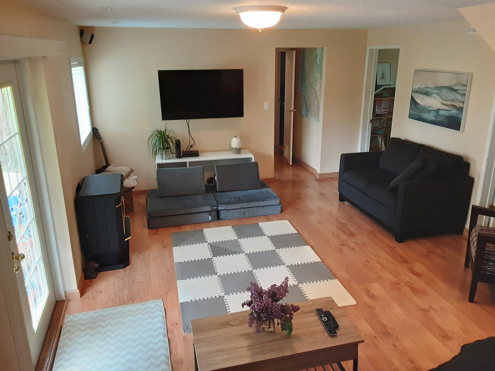 Listing Image 10