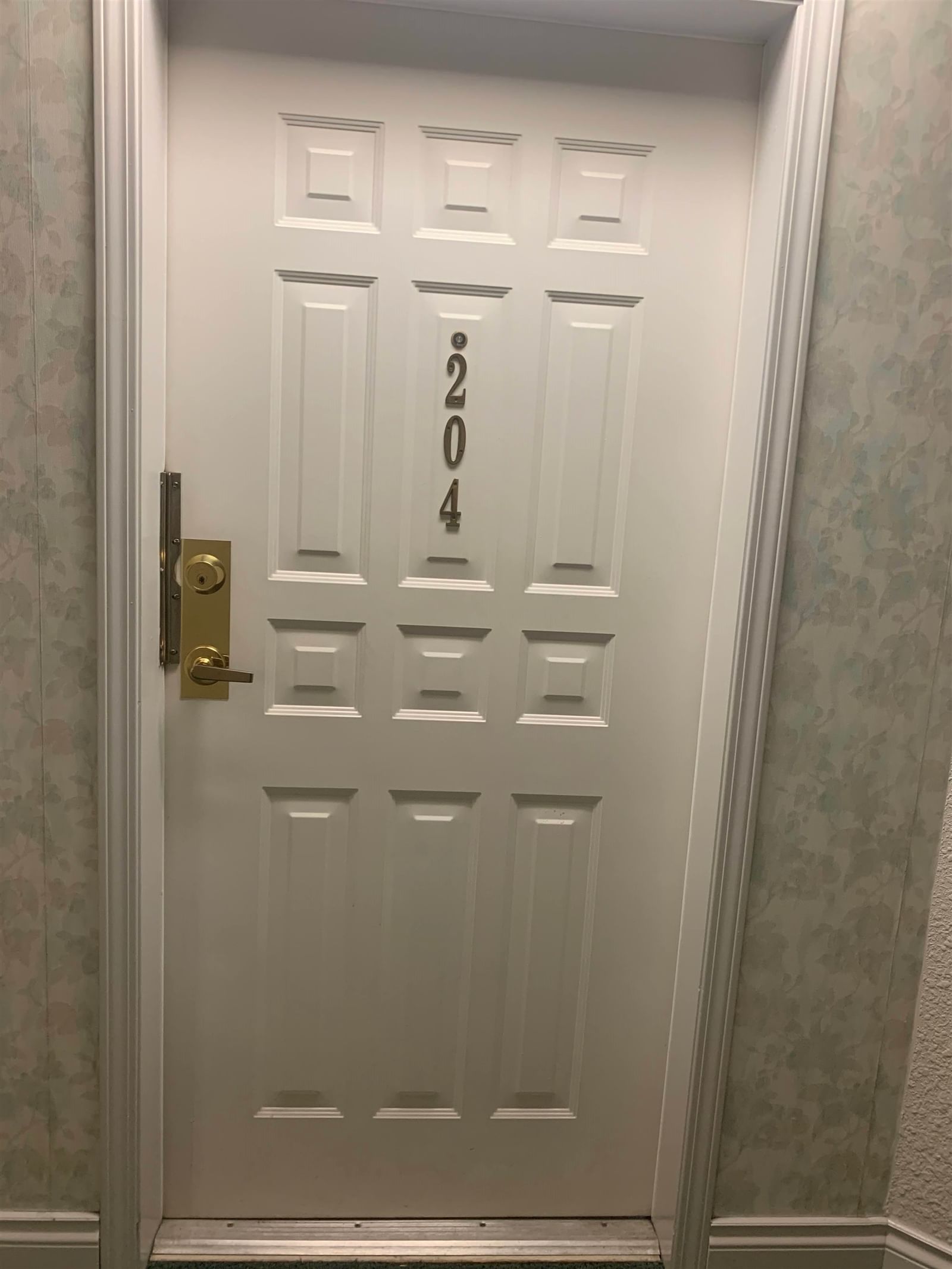 Listing Image 3