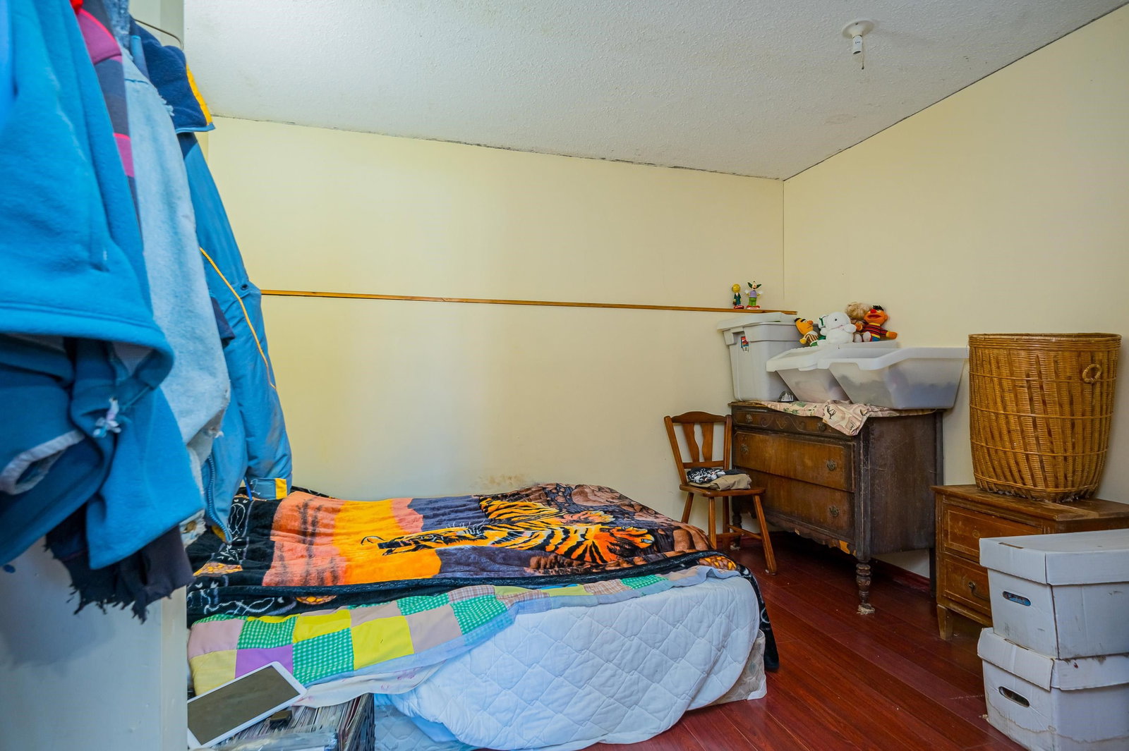 Listing Image 22