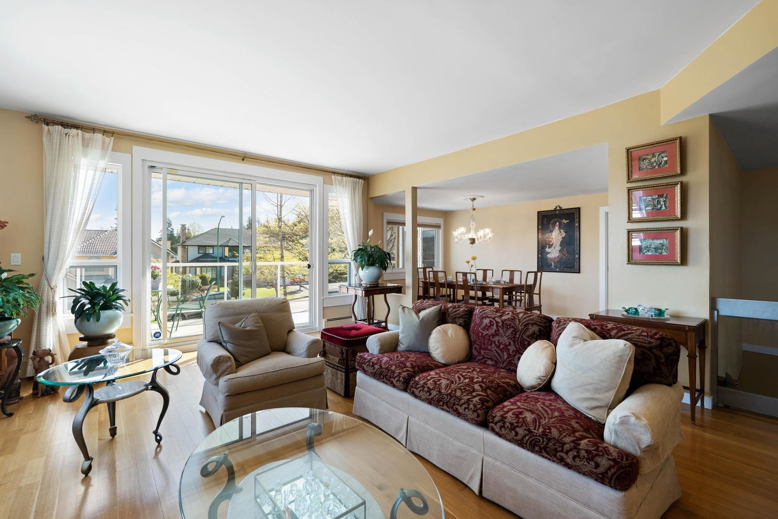 Listing Image 12